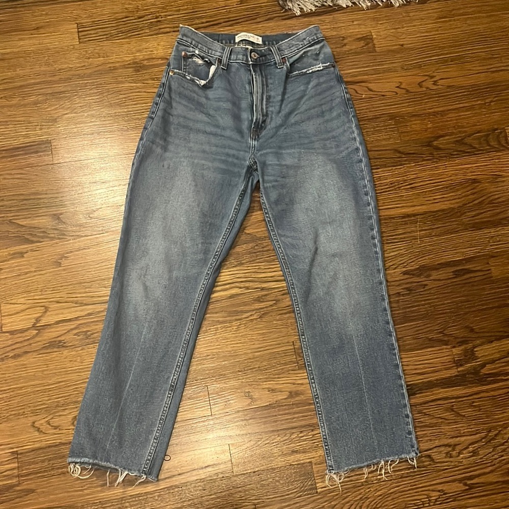 Abercrombie & Fitch Jeans
The Ankle Straight
Ultra High Rise
Curve Love
28
6